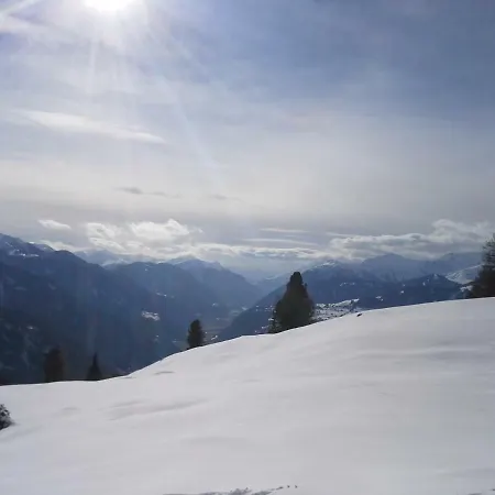شقة Alpinea